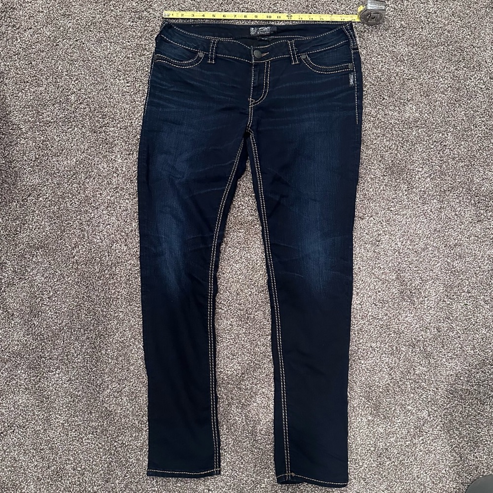 Silver Suki 34/ 31L Midrise Super Skinny Jeans